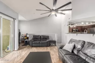 Photo #6: 6780223 Listing 