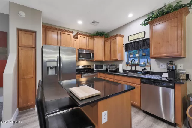 MLS: 6780346 Condo For Sale