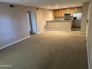 Photo #1: 6780452 Listing