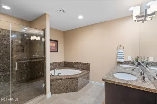 Photo #6: 6780600 Listing 