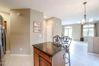 Photo #5: 6780786 Listing