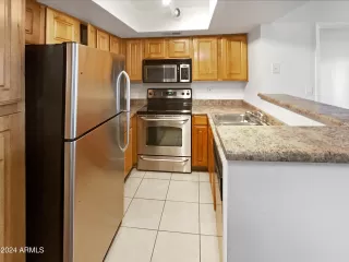 Photo #5: 6780888 Listing