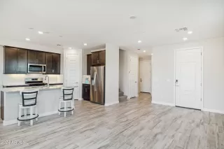 Photo #6: 6780919 Listing