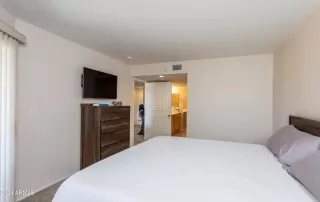 Photo #6: 6781134 Listing 