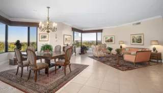 Photo #2: 6781197 Listing 