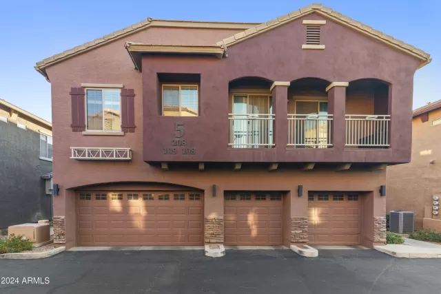 MLS: 6781354 Condo For Sale