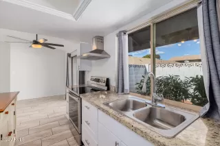 Photo #6: 6781420 Listing