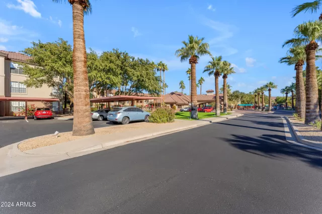 MLS: 6781506 Condo For Sale