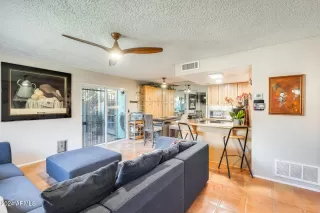 Photo #3: 6781564 Listing