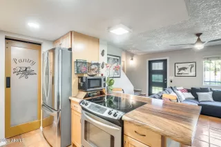 Photo #5: 6781564 Listing