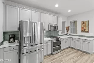 Photo #5: 6781698 Listing 