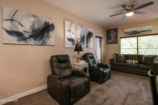 Photo #6: 6781855 Listing 