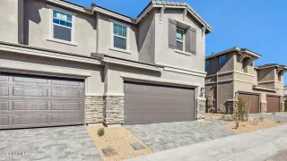 Photo #1: 6781856 Listing 