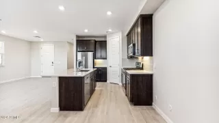 Photo #6: 6781856 Listing 
