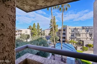 Photo #1: 6781912 Listing 