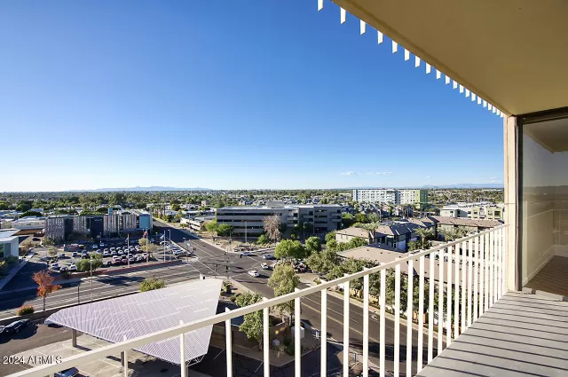 MLS: 6781922 Condo For Sale