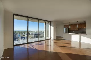 Photo #1: 6781922 Listing 