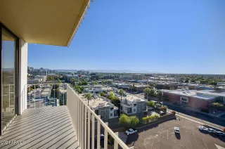 Photo #2: 6781922 Listing 