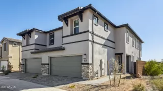 Photo #1: 6781936 Listing
