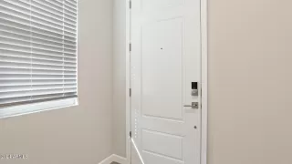 Photo #4: 6781936 Listing