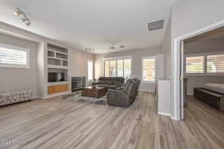 Photo #5: 6782023 Listing 