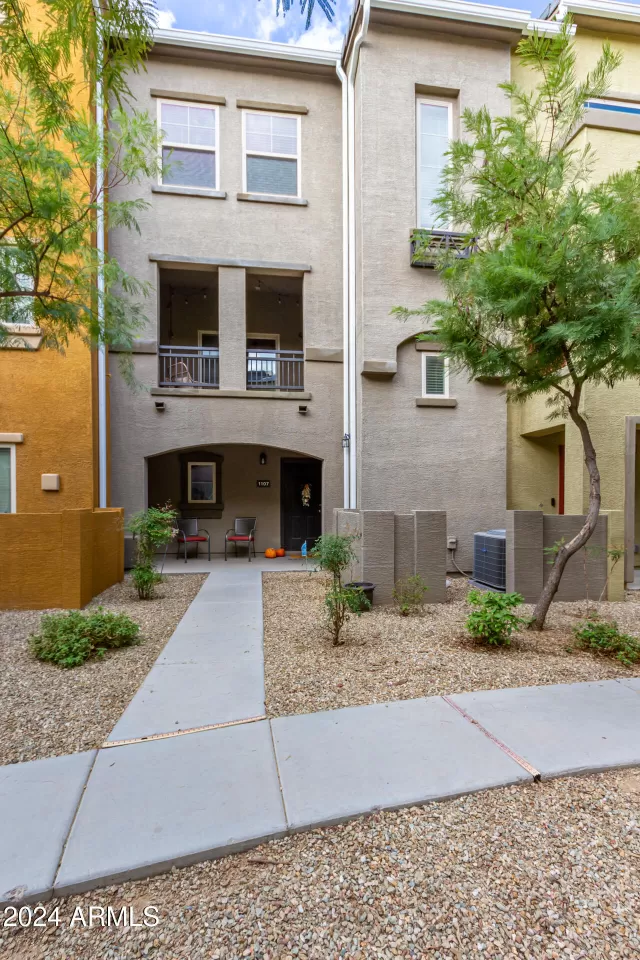 MLS: 6782039 Condo For Sale