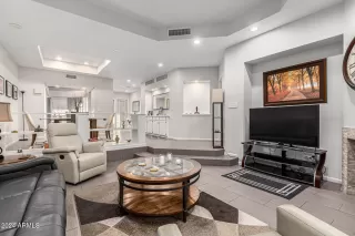 Photo #3: 6782161 Listing