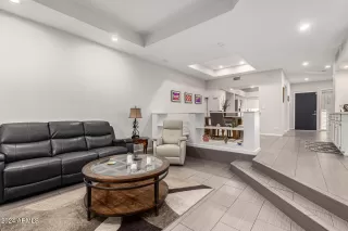 Photo #4: 6782161 Listing