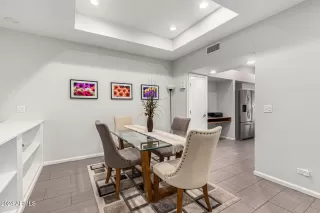 Photo #5: 6782161 Listing