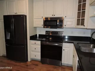 Photo #6: 6782174 Listing