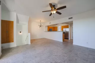 Photo #3: 6782327 Listing