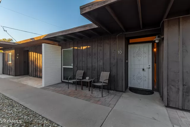 MLS: 6782617 Condo For Sale