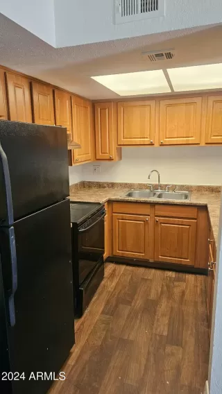 Photo #4: 6782731 Listing