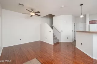 Photo #4: 6783041 Listing