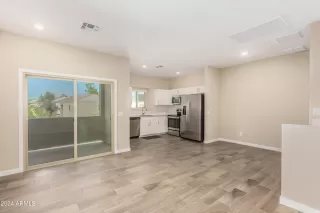 Photo #5: 6783062 Listing 
