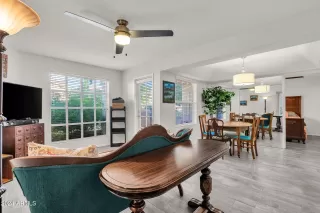 Photo #5: 6783783 Listing