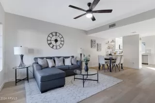 Photo #3: 6783822 Listing