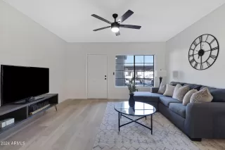 Photo #4: 6783822 Listing