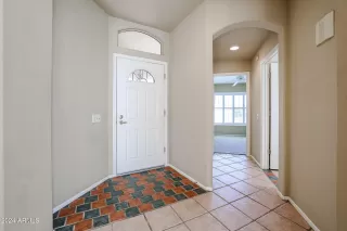 Photo #2: 6783872 Listing