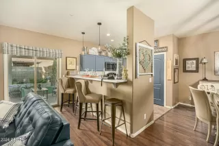 Photo #3: 6783963 Listing