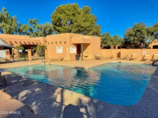 Photo #1: 6784091 Listing 