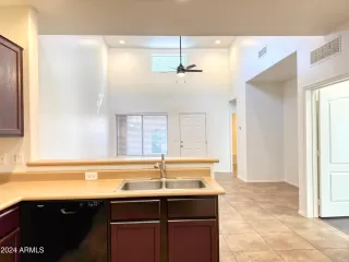 Photo #5: 6784091 Listing 