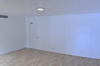 Photo #3: 6784137 Listing 