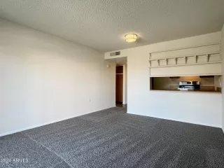 Photo #2: 6784207 Listing 