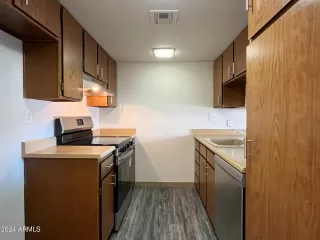 Photo #3: 6784207 Listing 