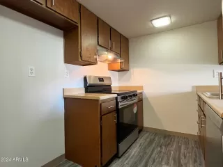 Photo #5: 6784207 Listing 