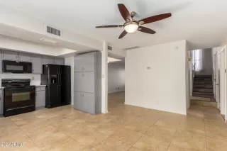 Photo #4: 6784259 Listing