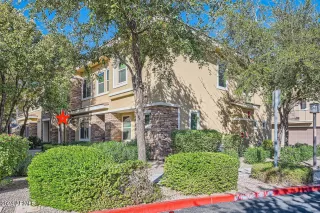 Photo #1: 6784511 Listing 