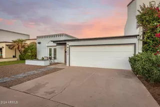 Photo #2: 6784525 Listing