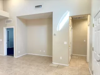 Photo #3: 6784555 Listing